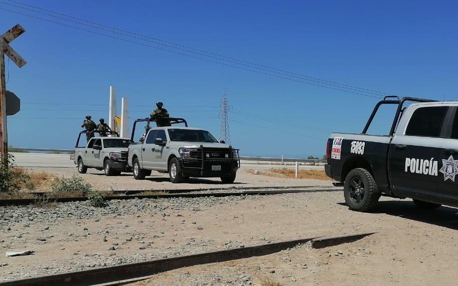 Hallan dos cuerpos abandonados en Caborca; FGJE investiga hechos