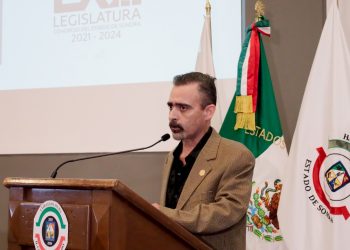 Importante que servidores públicos y policías municipales porten equipos de vídeo vigilancia para documentar su actuación y prevenir delitos: diputado Oscar Castro