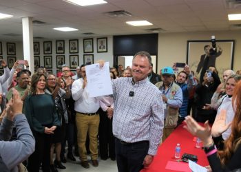 Se registran aspirantes priistas a Senado y Diputación Federal