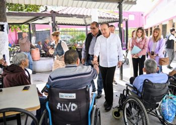 Supervisa Gobernador&nbsp;Jornada de salud en Albergue Luz Valencia