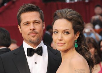 Brad Pitt niega acusaciones de violencia física contra Angelina Jolie
