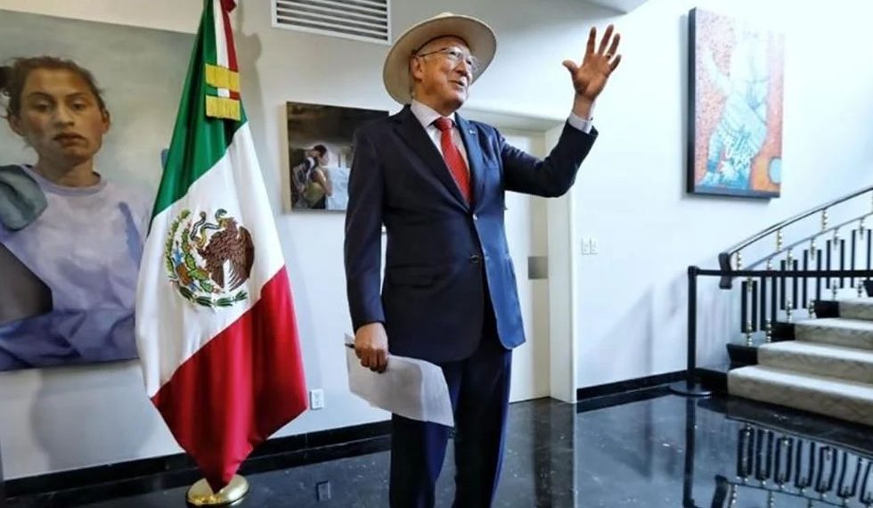 Ofrece Embajador de EU revisar alerta de Sedena sobre armas