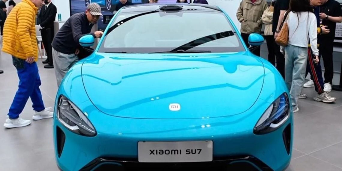 Xiaomi entra a competir con Tesla y BYD en autos eléctricos