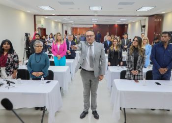 Rinden protesta ante Congreso de Sonora magistrados del TJA y STJ