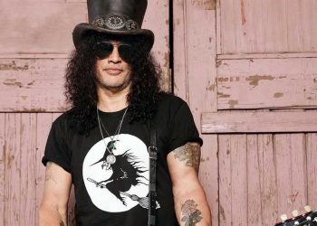 Fluye Slash con sus pasiones musicales