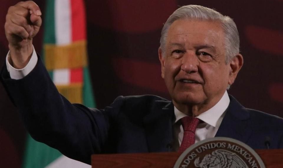 Va AMLO por Aeropuerto de Toluca