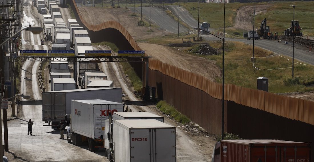 Narcotráfico usa a migrantes como distracción para ingresar droga a EU