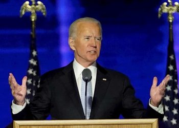 Admite Biden que frontera con México no es segura