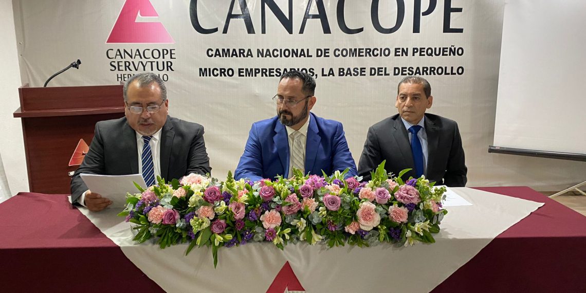 Renueva mesa directiva la Canacope Hermosillo; es electo presidente Aminaín Terán Villalpando