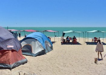 Limitarán venta y consumo de bebidas alcohólicas en envase de vidrio en playas y destinos turísticos en Sonora