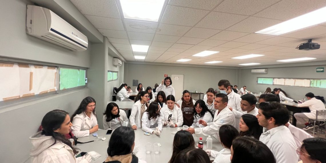 Estimula&nbsp;Cobach&nbsp;Sonora interés de su alumnado por las ciencias a través de prácticas en laboratorio