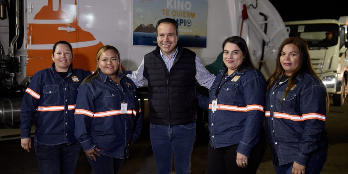 Da bienvenida Toño Astiazarán a primera tripulación de mujeres de recolección basura