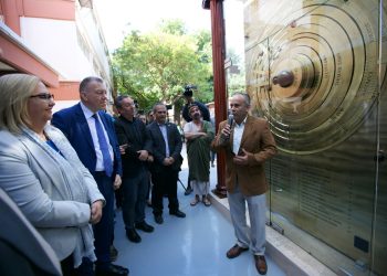 Apoya Gobierno de Sonora construcción de una réplica monumental de la computadora más antigua del mundo