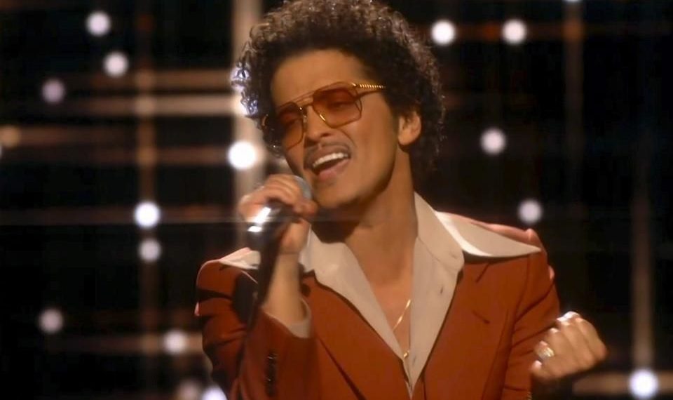 Afirman que Bruno Mars debe 50 mdd a un casino en Las Vegas