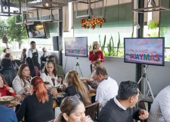 Expone Gobierno de Sonora destinos de playa y Pueblos Mágicos ante empresarios de la industria turística de Baja California