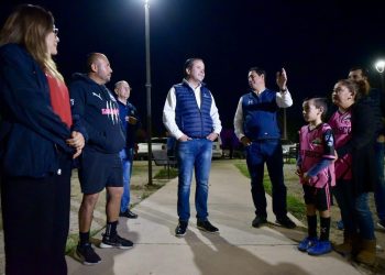 Continúa Toño Astiazarán con transformación de espacios públicos en colonias