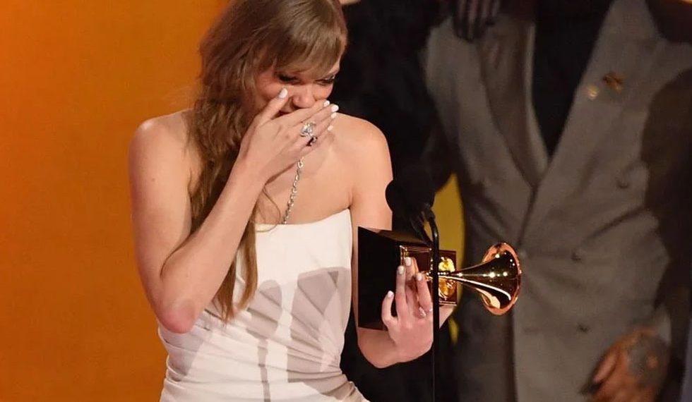 Swift hace historia: gana su cuarto Grammy a Álbum del Año