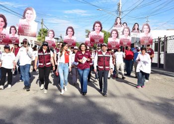 Recorre fórmula ganador a ras de suelo la colonia Pueblitos
