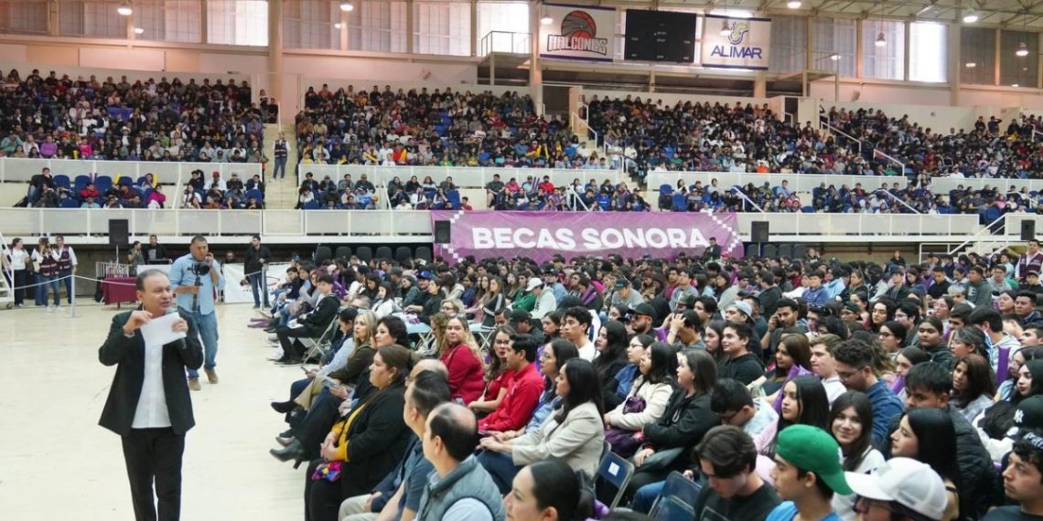 Encabeza Gobernador Durazo inicio de obras en parque industrial Kyungshin y beneficia a universitarios con becas en Cajeme