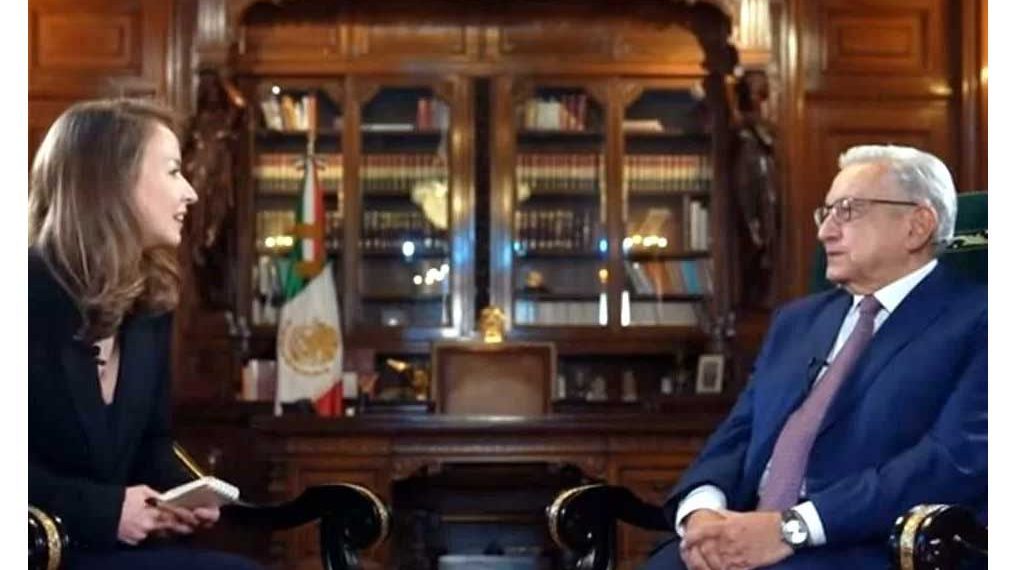 Ordena INE a AMLO editar entrevista; él acusa censura