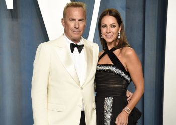 Kevin Costner finaliza su divorcio de Christine Baumgartner