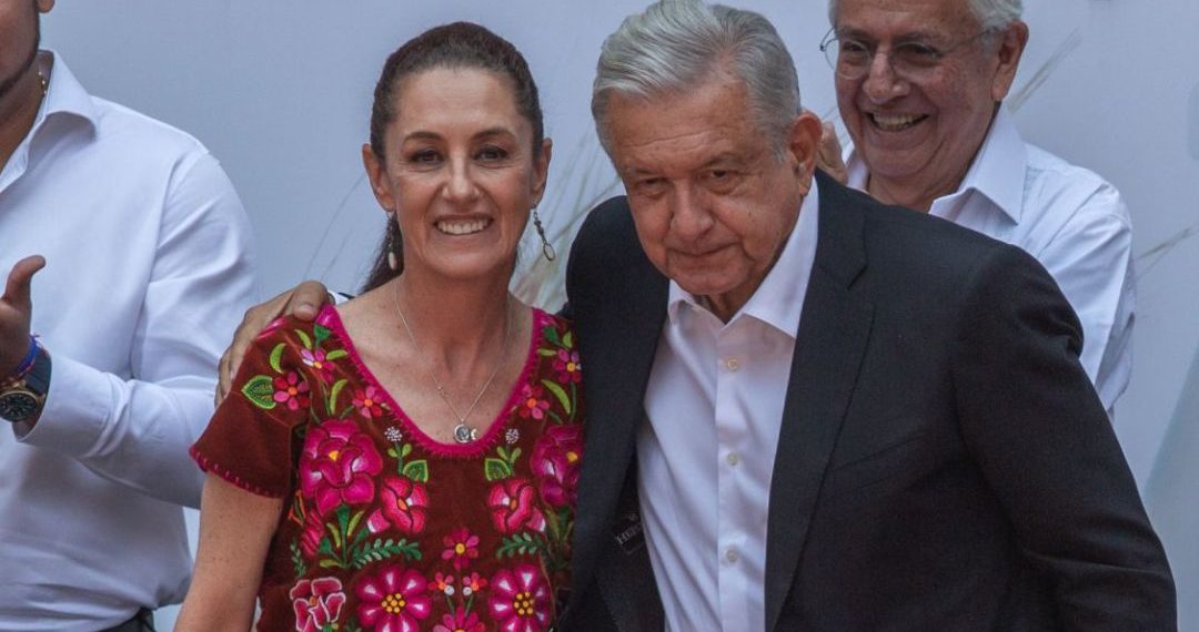 Meta elimina cientos de bots contra AMLO y Sheinbaum