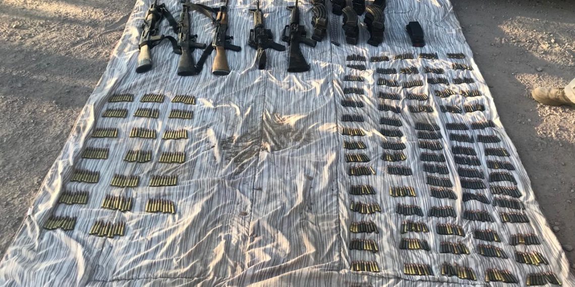 Armas, cartuchos, explosivos y vehículo asegurados tras agresión a militares en Oquitoa