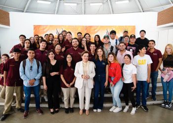 Jóvenes con visión María Dolores Del Río escucha y responde al futuro de México