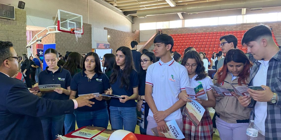 Brinda SEC Sonora orientación sobre oferta educativa de nivel superior en Estados Unidos