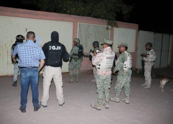 Decomisan arsenal, droga y vehículos en Caborca