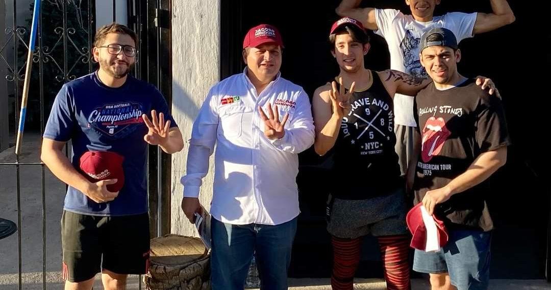 Habrá becas universales para estudiantes desde preescolar hasta profesional, anticipa Jacobo Mendoza.