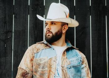 Carín León cumple un sueño más: abre el concierto de The Rolling Stones en Arizona