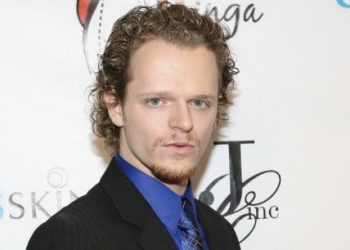 Nick Pasqual, actor de “How I Meet Your Mother”, es arrestado tras apuñalar a su ex novia