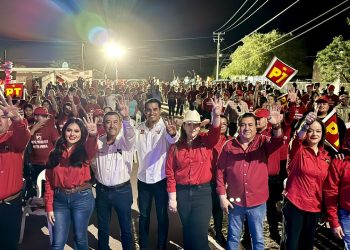 Se pronuncian a favor de Celida y Froylán en Caborca y Altar