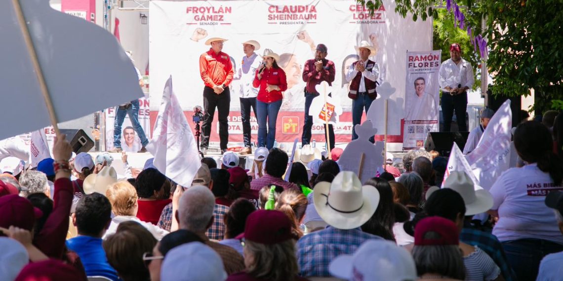 En Ures van con Celida y Froylán