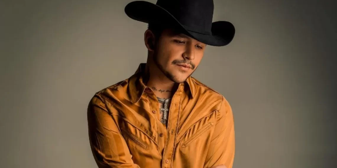 Christian Nodal abrirá una preparatoria en Sonora