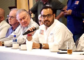 Ayudará “El Cuate” Vargas el Plan H20 de Toño Astiazarán para gestión del agua