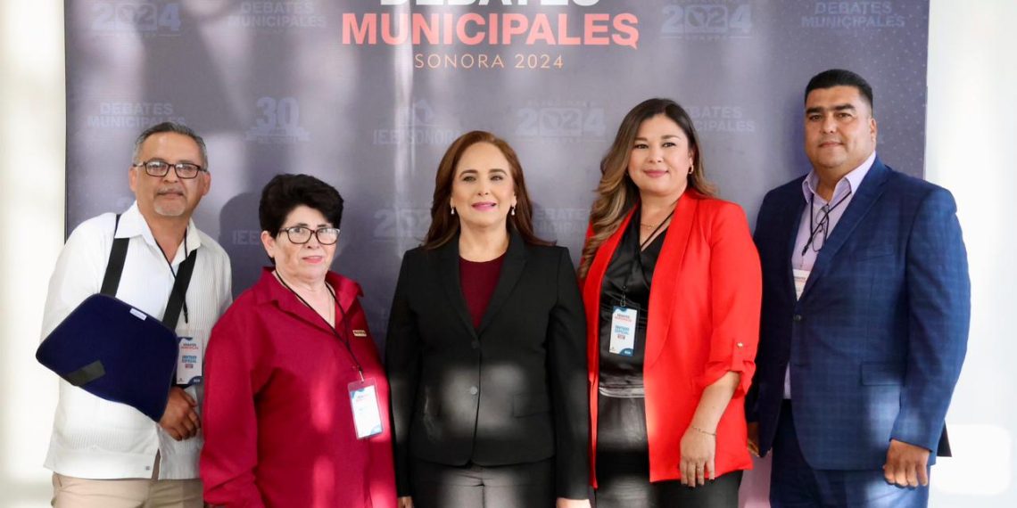 Gana la candidata a la alcaldía de Guaymas Karla Córdova González el Debate Municipal 2024