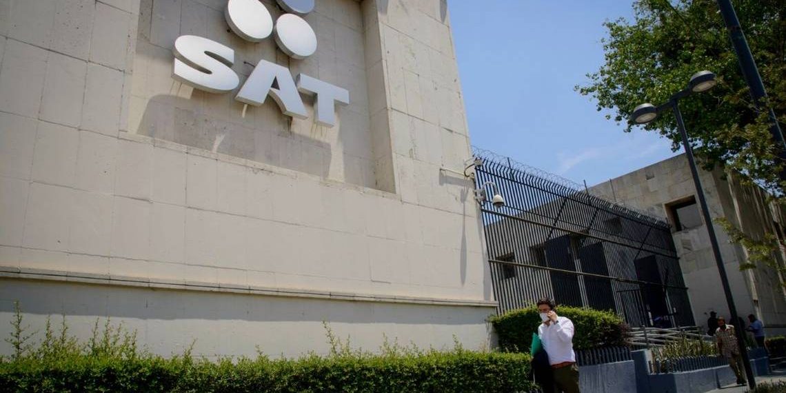 SAT recauda por impuestos 1.7 billones de pesos de enero a abril 2024