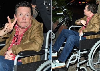 Michael J. Fox sorprende al aparecer en silla de ruedas
