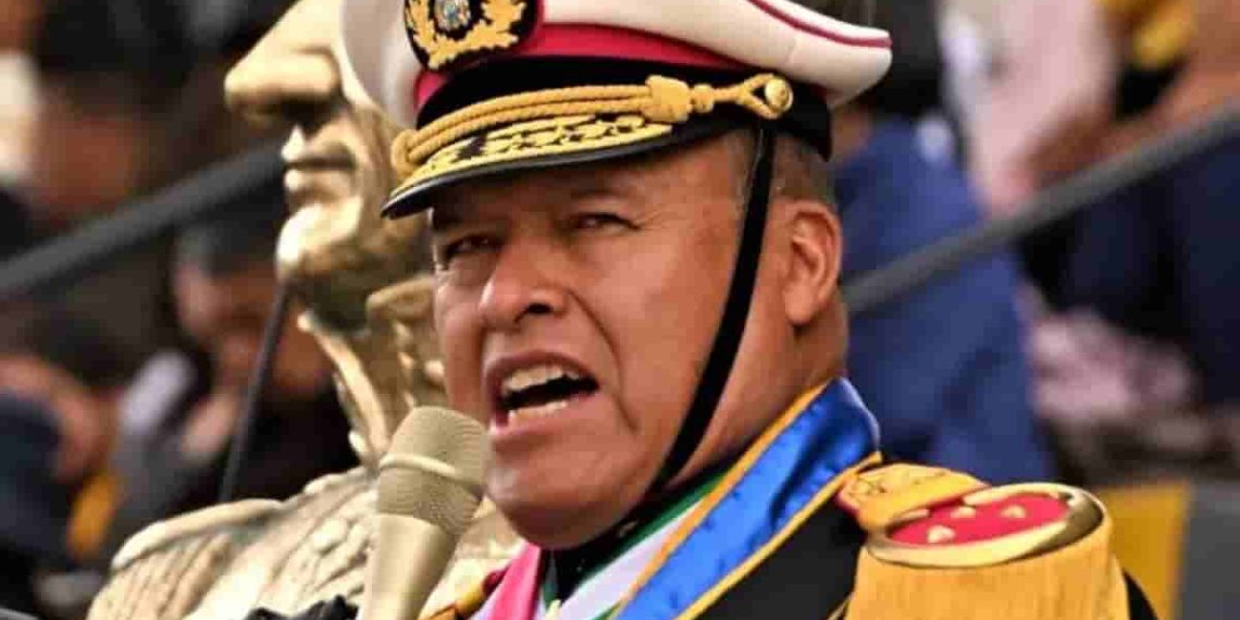 Lanza General intento de golpe en Bolivia