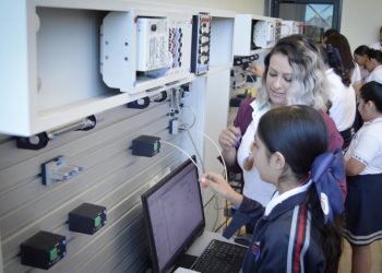 Impulsa UTGuaymas acercamiento de las niñas a la ciencia y la tecnología