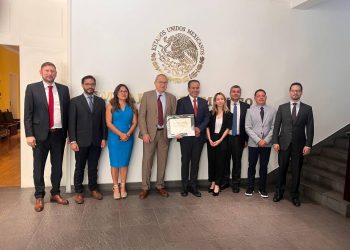 Busca Toño Astiazarán atraer inversiones de China y soluciones novedosas a temas de agua y electromovilidad