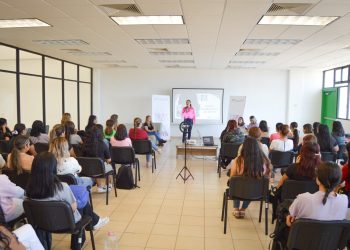 Participa UTGuaymas en Encuentro Nacional de Universitarias STEM 2024