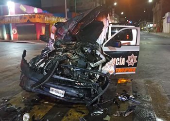 Se impacta patrulla contra camión en Guaymas