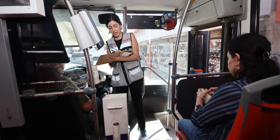 Verifica Contraloría Sonora sistema de transporte público y centros de credencialización