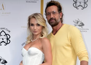 Irina Baeva revela que se casó con Gabriel Soto