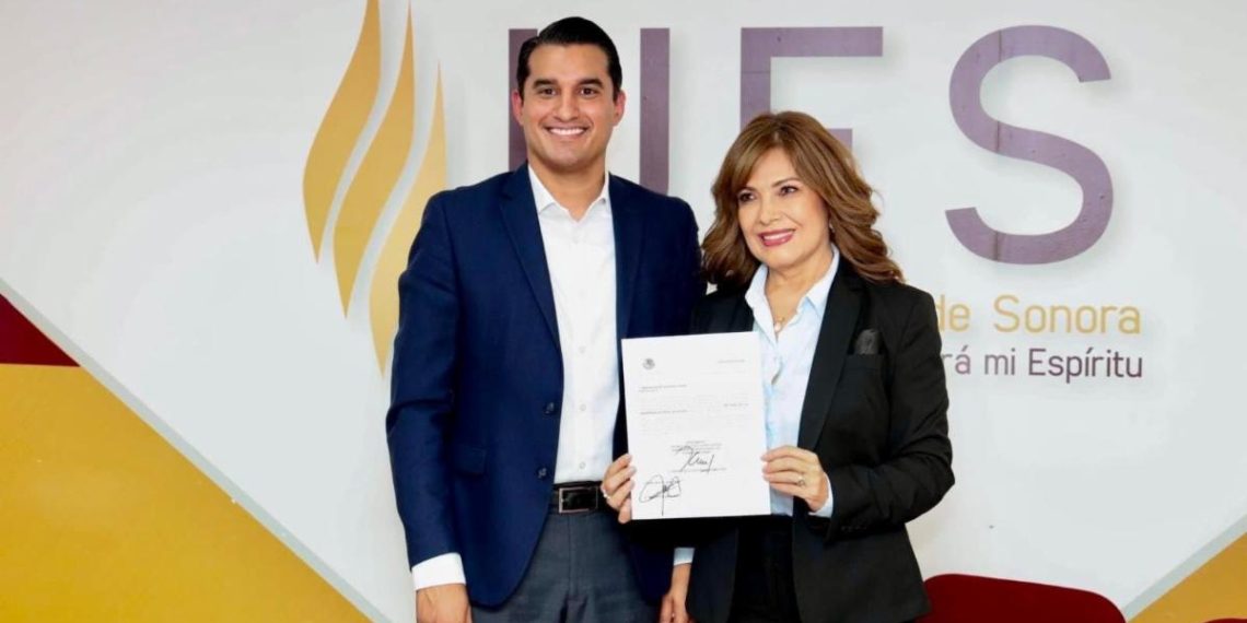 Secretario Froylán Gámez tomó protesta a rectora de la Universidad Estatal de Sonora