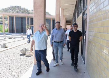 Acuerda Toño Astiazarán con titular de SEDATU mejoras al Centro Cultural Ágora