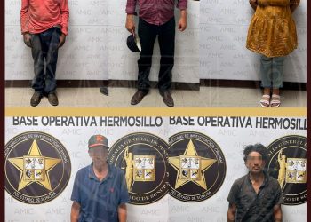 En cateo son detenidas cinco personas y se asegura narcótico e hidrocarburo